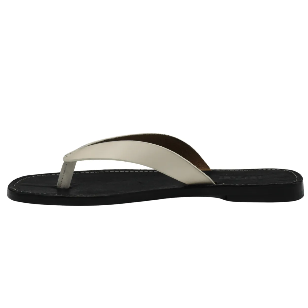 8970 Flat Sandal