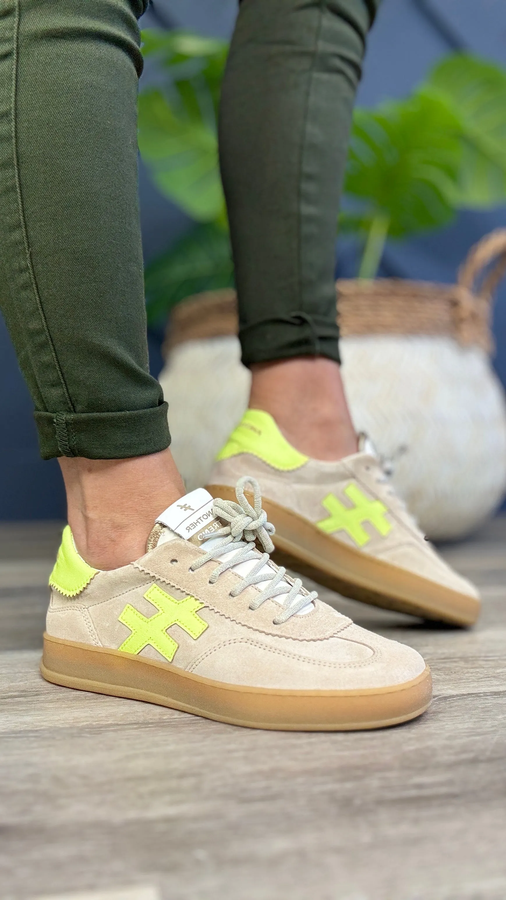 Another Trend  Rosanna Trainer