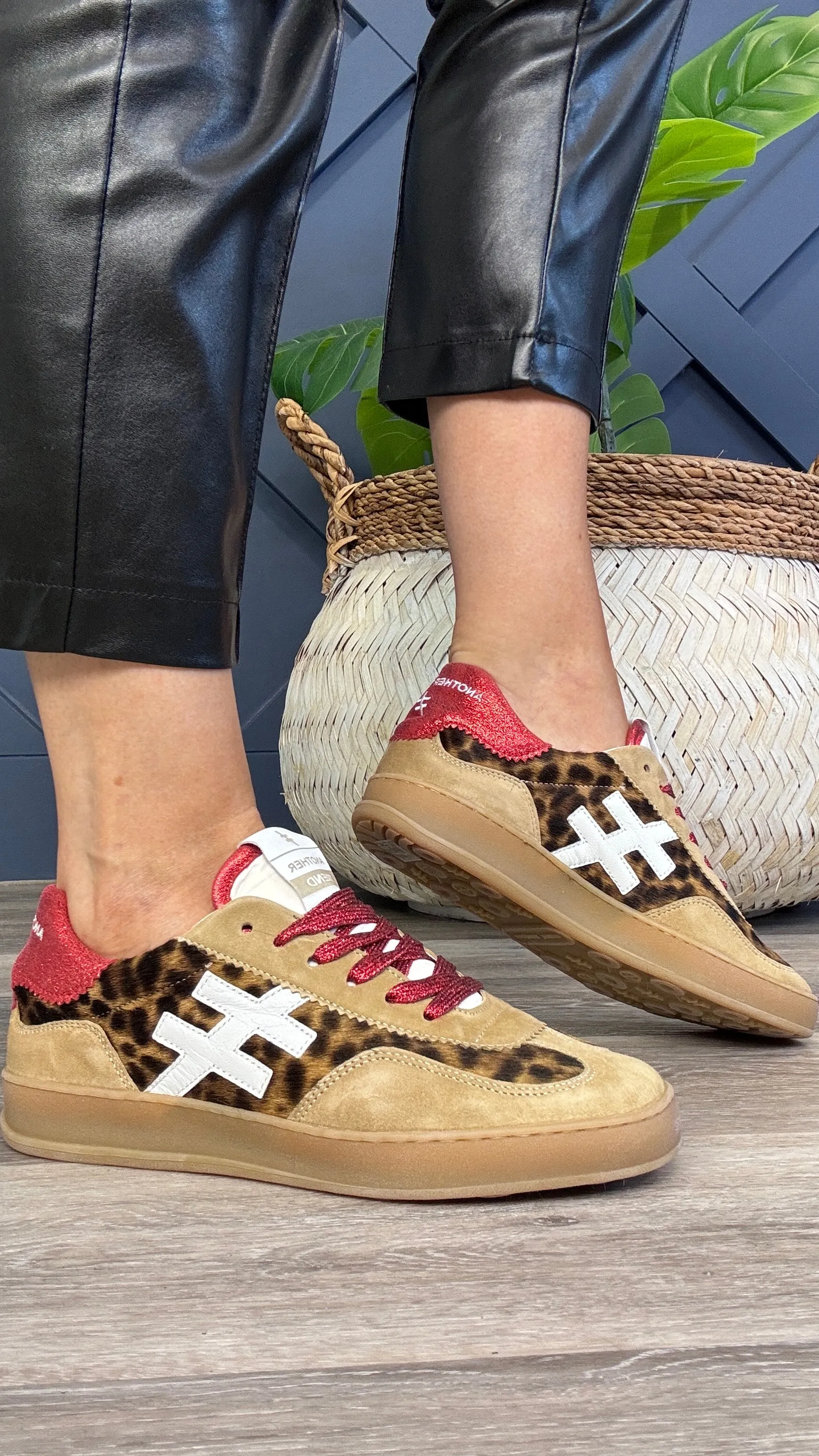 Another Trend  Rosanna Trainer