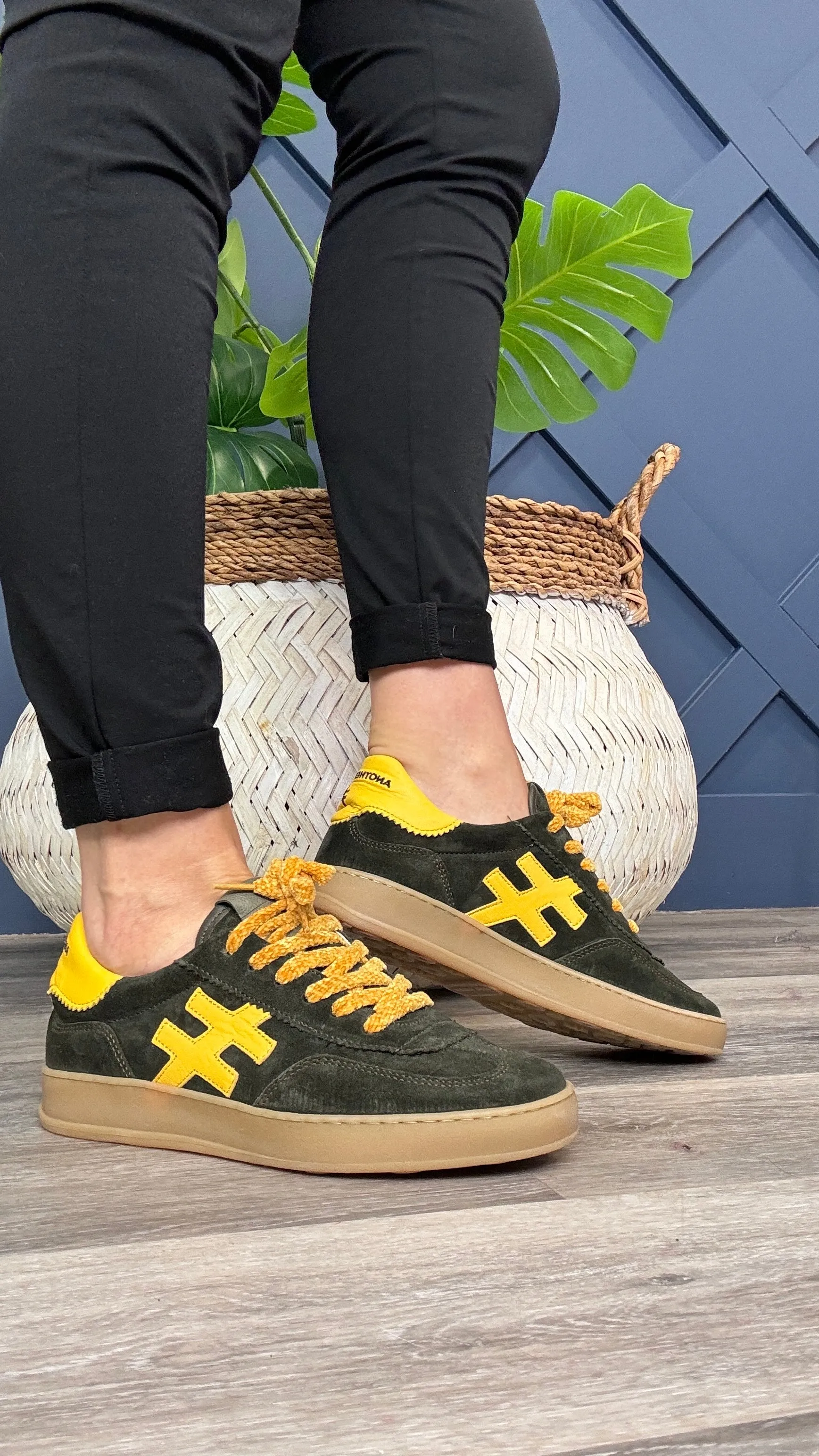 Another Trend  Rosanna Trainer