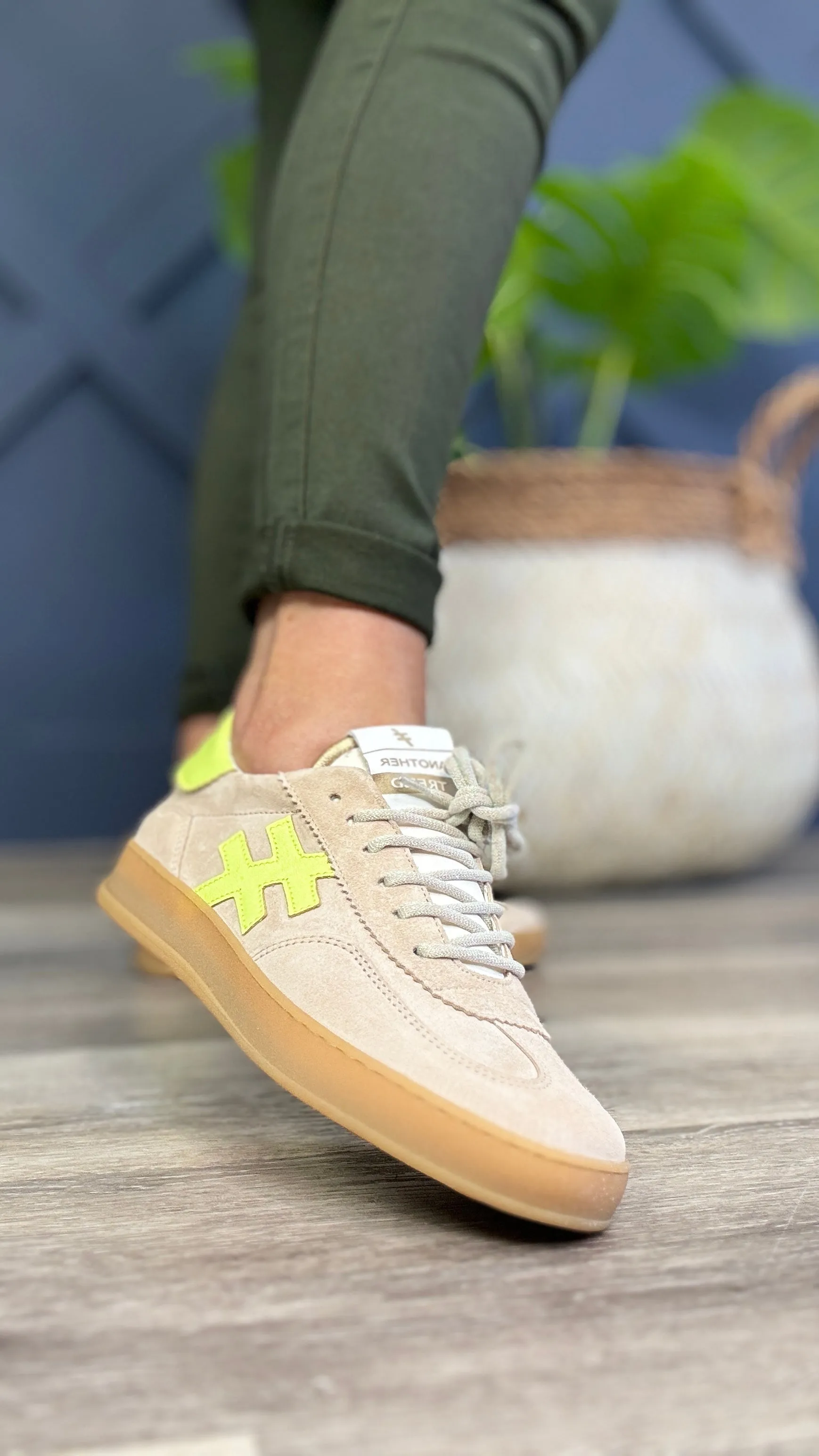 Another Trend  Rosanna Trainer