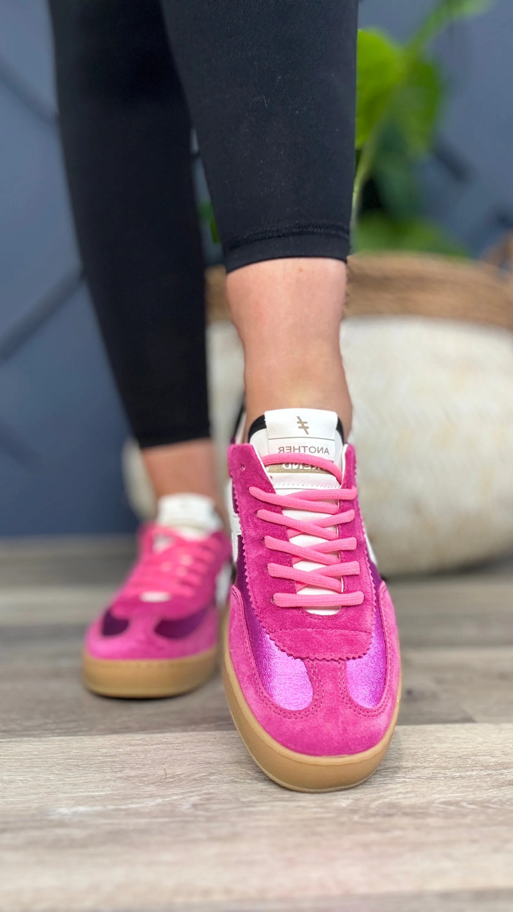 Another Trend  Rosanna Trainer