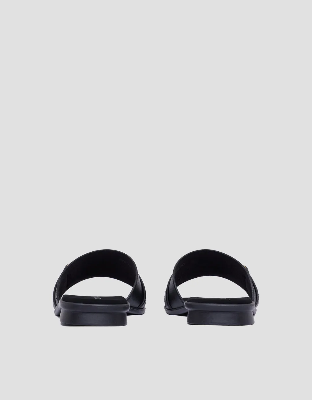 Connexion Chain Sandal Slipper Wanita
