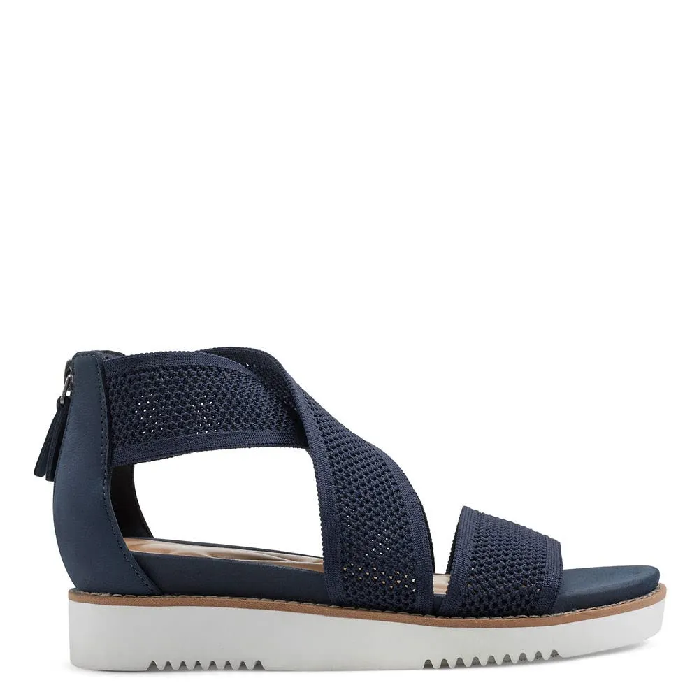 Easy Spirit Women's Wander Flat Sandal, Navy, 8.5 Wide
