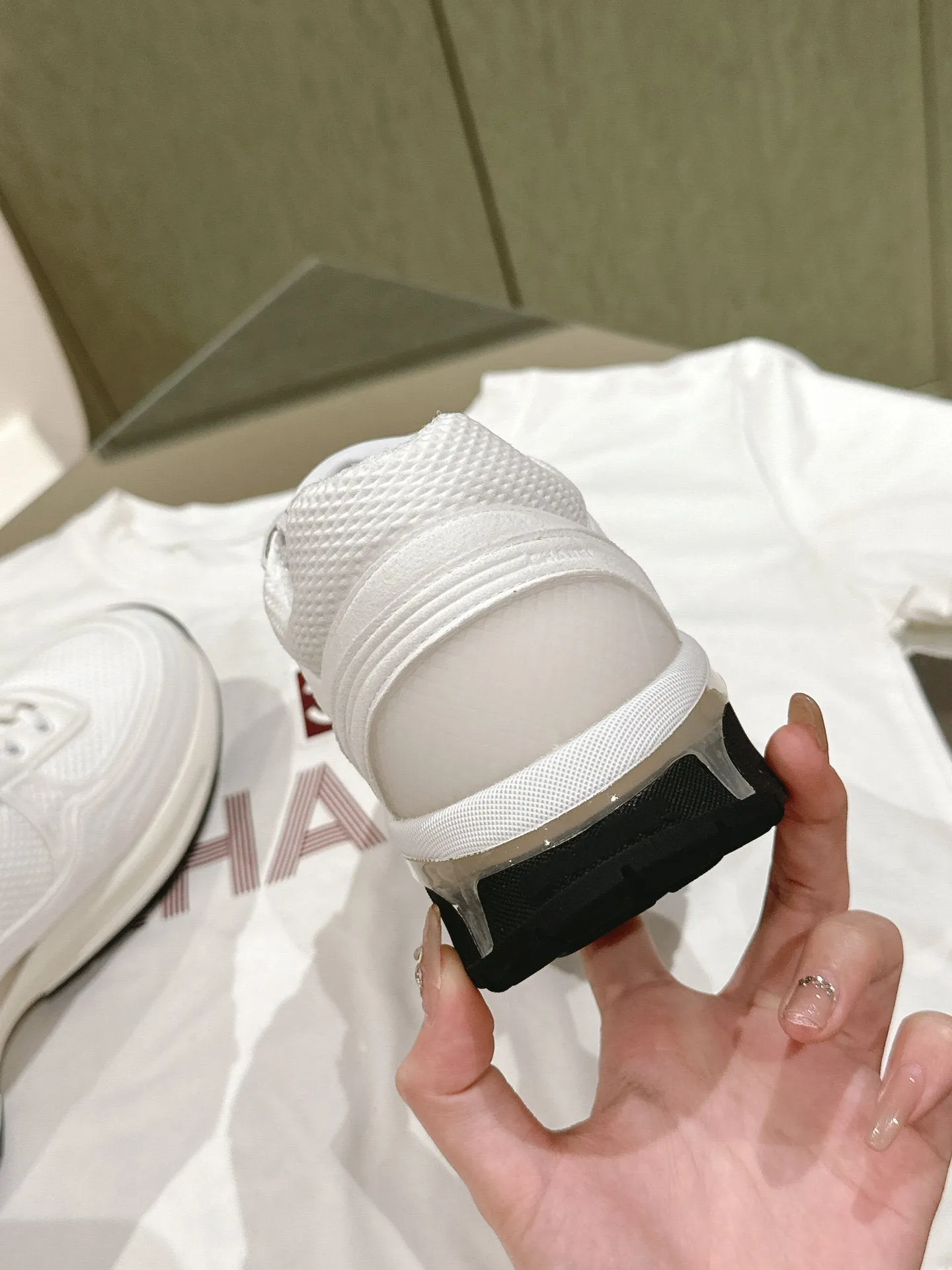 fabric Supportive team trainer CHANEL white Volume discount