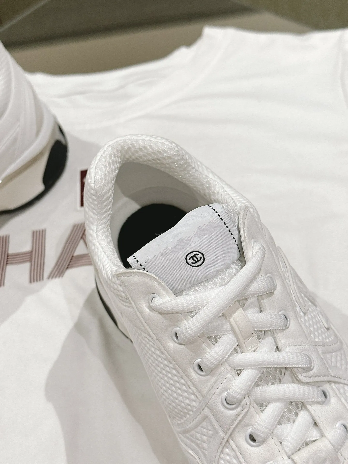 fabric Supportive team trainer CHANEL white Volume discount