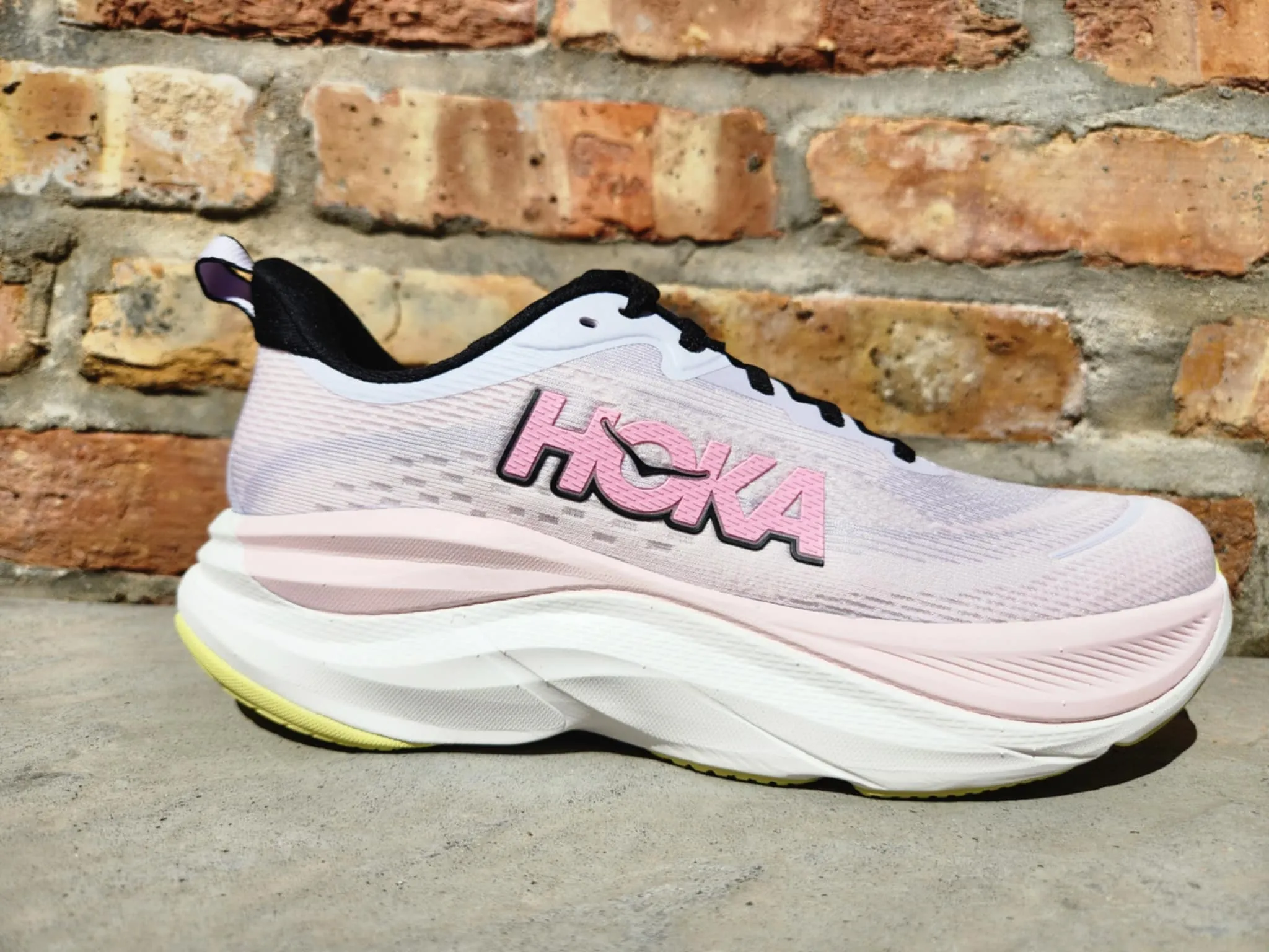 Hoka W Skyflow