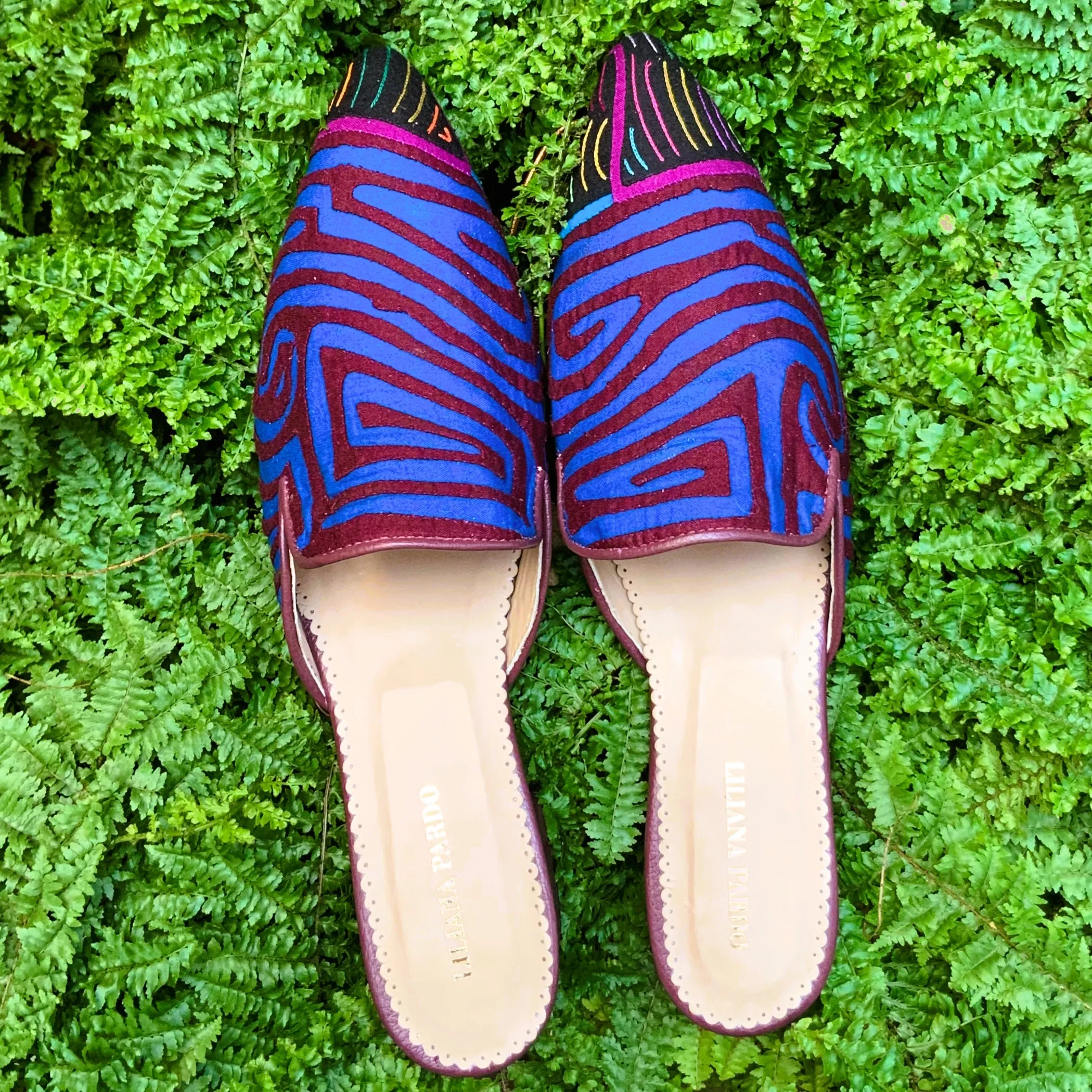 Mola Mule Wine | Blue