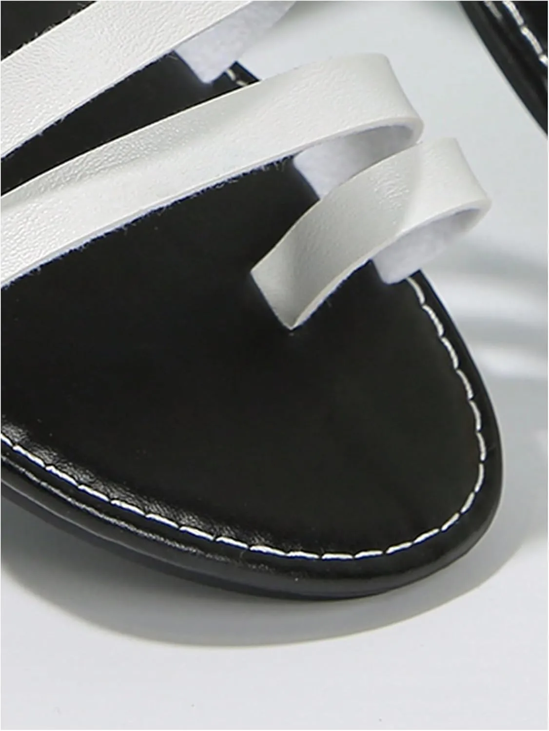OYOANGLE Women's Metallic PU Leather Toe Post Flat Sandals Open Toe Ankle Strap Sandal Comfortable Walking Slides