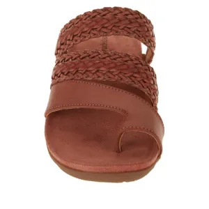 Tailored and comfortable orthopedic summer footwear