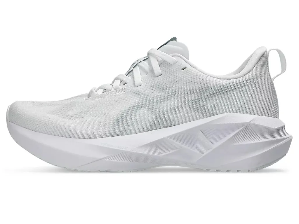 Women's ASICS Novablast 5