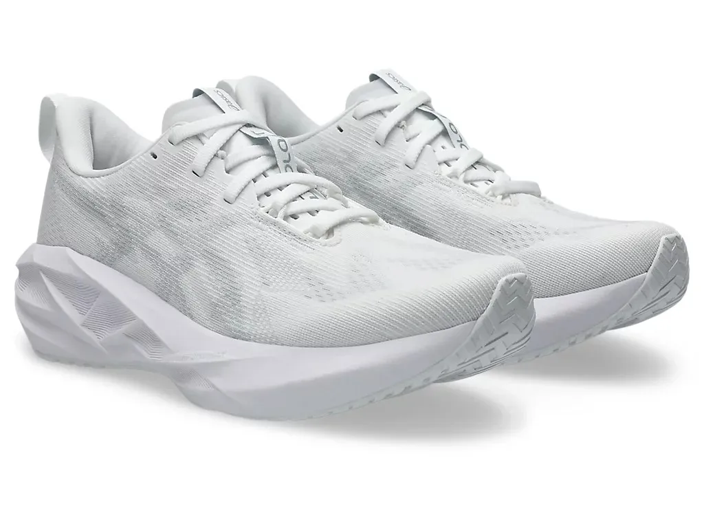 Women's ASICS Novablast 5